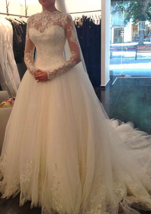 Luxurious Ball Gown Scalloped Neck Wedding Dress with Full Sleeves, Court Train, and Appliqued Lace BM bride