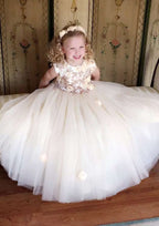 Graceful Tulle Bateau Neck Floor-Length A-line Flower Girl Dress with Appliqued BM bride