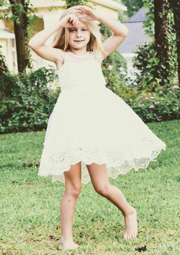 Graceful Lace Bateau Neck Knee-Length A-line Flower Girl Dress with Pleated BM bride