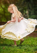 Lovely Chiffon Bateau Neck Sweep Train A-line Flower Girl Dress with Appliqued BM bride