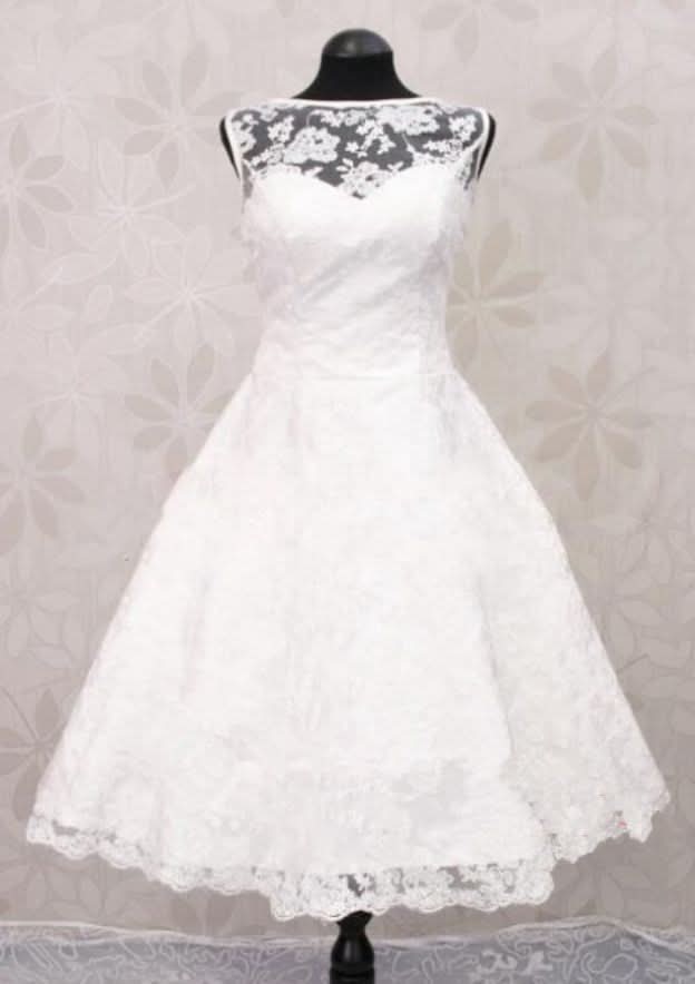 Lace A-Line/Princess Bateau Wedding Dress with Sleeveless Design and Knee-Length Skirt BM bride
