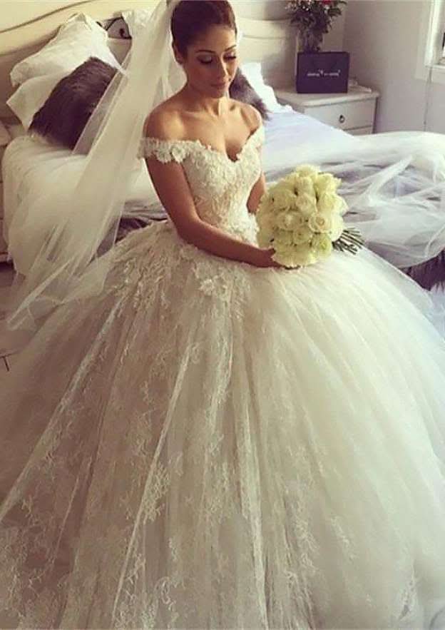 Appliqued Ball Gown with Off-the-Shoulder Sleeveless Design and Chapel Train BM bride
