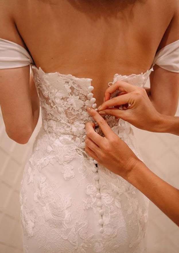 Classic Sheath/Column Off-the-Shoulder Sleeveless Chapel Train Chiffon Wedding Dress with Lace Details BM bride
