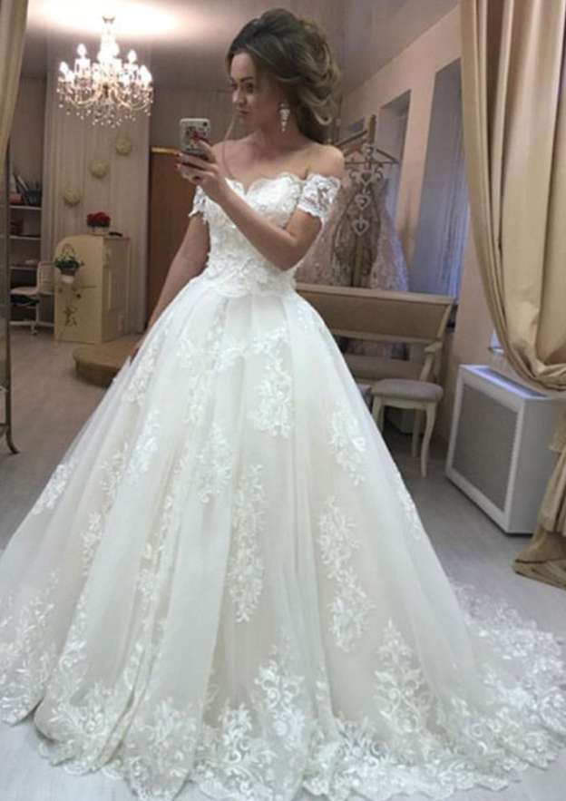 Gorgeous Ball Gown: Off-the-Shoulder Short Sleeve with Court Train in Tulle and Appliqued Lace BM bride