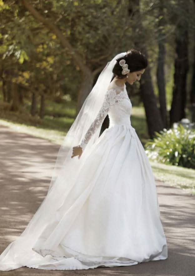 Elegant Ball Gown Off-the-Shoulder Full-Length Sleeve Sweep Train Satin Wedding Dress with Pleated Lace BM bride