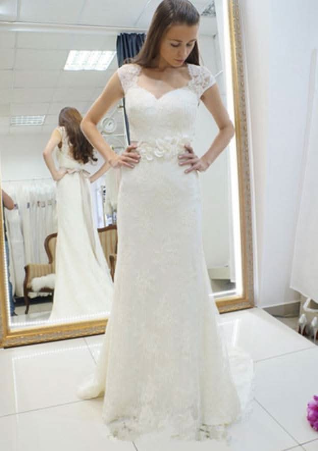 Sashes Sheath/Column with Scalloped Neckline and Sleeveless Design, Featuring Court Train in Lace BM bride