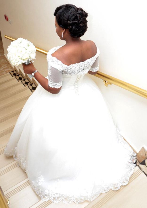 Elegant Off-the-Shoulder Short Sleeve Long/Floor-Length Tulle Wedding Dress with Hem Appliques in Ball Gown Style BM bride