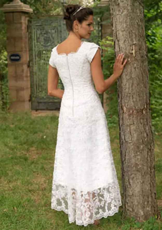 Asymmetrical Sleeveless Scalloped Neckline Lace A-Line/Princess Wedding Dress BM bride