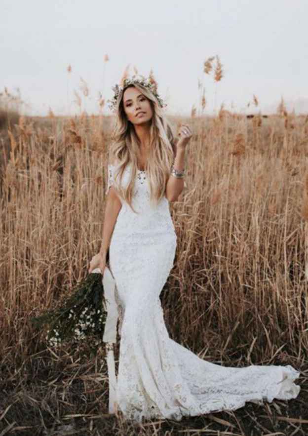 Appliqued Beading Lace Short Sleeve Wedding Dress with Scalloped Neckline and Court Train in Trumpet/Mermaid Silhouette BM bride