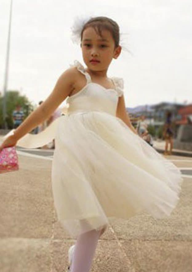 Graceful Tulle Square Neckline Tea-Length A-line Flower Girl Dress with Lace BM bride