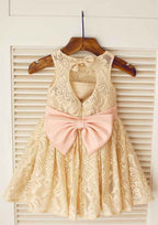 Knee-Length Lace Flower Girl Dress with Chic Bowknot Sashes - A-line/Princess Scoop Neck BM bride