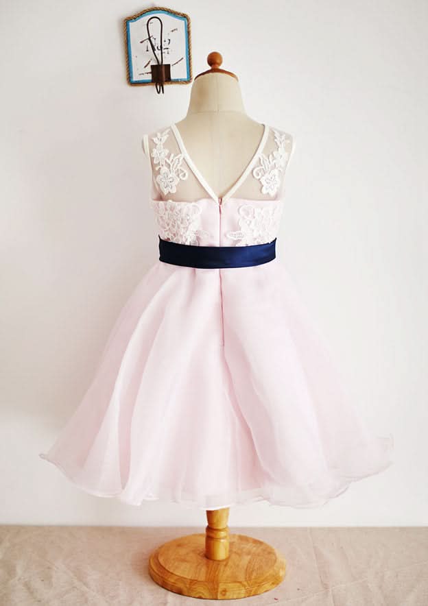 Knee-Length Lace and Tulle Flower Girl Dress with Graceful Sashes - A-line/Princess Scoop Neck BM bride