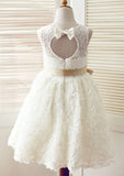 Knee-Length Lace Flower Girl Dress with Chic Bowknot Sashes - A-line/Princess Scoop Neck BM bride