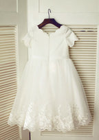 Knee-Length Tulle Flower Girl Dress with Charming Bowknot Lace - A-line/Princess Scoop Neck BM bride