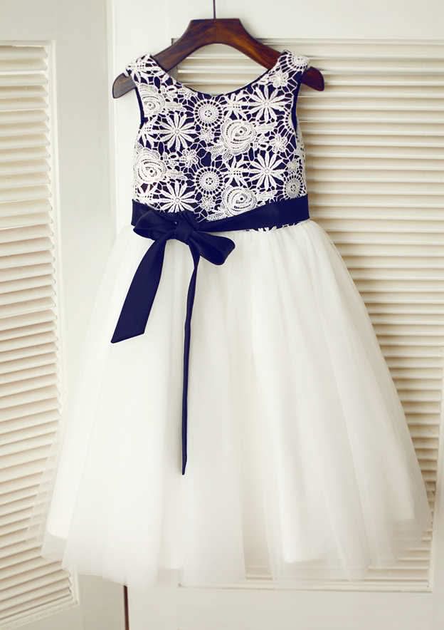 Knee-Length Lace and Tulle Flower Girl Dress with Elegant Appliqued - A-line/Princess Scoop Neck BM bride