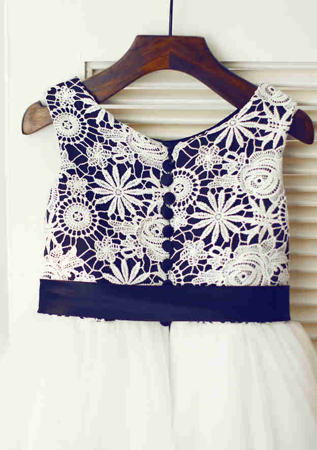 Knee-Length Lace and Tulle Flower Girl Dress with Elegant Appliqued - A-line/Princess Scoop Neck BM bride