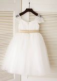 Knee-Length V-Neck Lace and Tulle Flower Girl Dress with Elegant Sashes - A-line/Princess BM bride