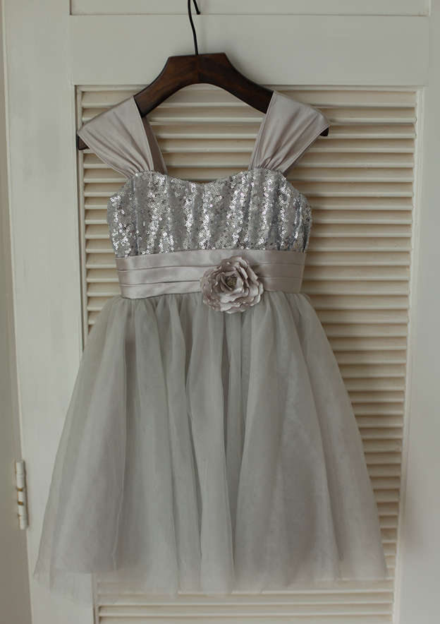 Knee-Length Sweetheart Sequined Tulle Flower Girl Dress with Lovely Bowknot Flowers - A-line/Princess BM bride