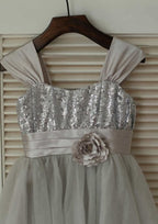 Knee-Length Sweetheart Sequined Tulle Flower Girl Dress with Lovely Bowknot Flowers - A-line/Princess BM bride