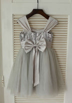 Knee-Length Sweetheart Sequined Tulle Flower Girl Dress with Lovely Bowknot Flowers - A-line/Princess BM bride