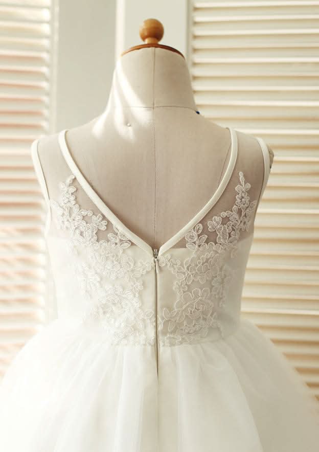 Knee-Length V-Neck Lace and Tulle Flower Girl Dress - A-line/Princess BM bride