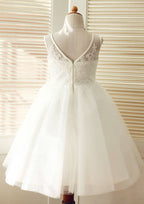 Knee-Length V-Neck Lace and Tulle Flower Girl Dress - A-line/Princess BM bride