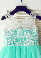 Knee-Length Lace and Tulle Flower Girl Dress with Delicate Lace - A-line/Princess Scoop Neck BM bride