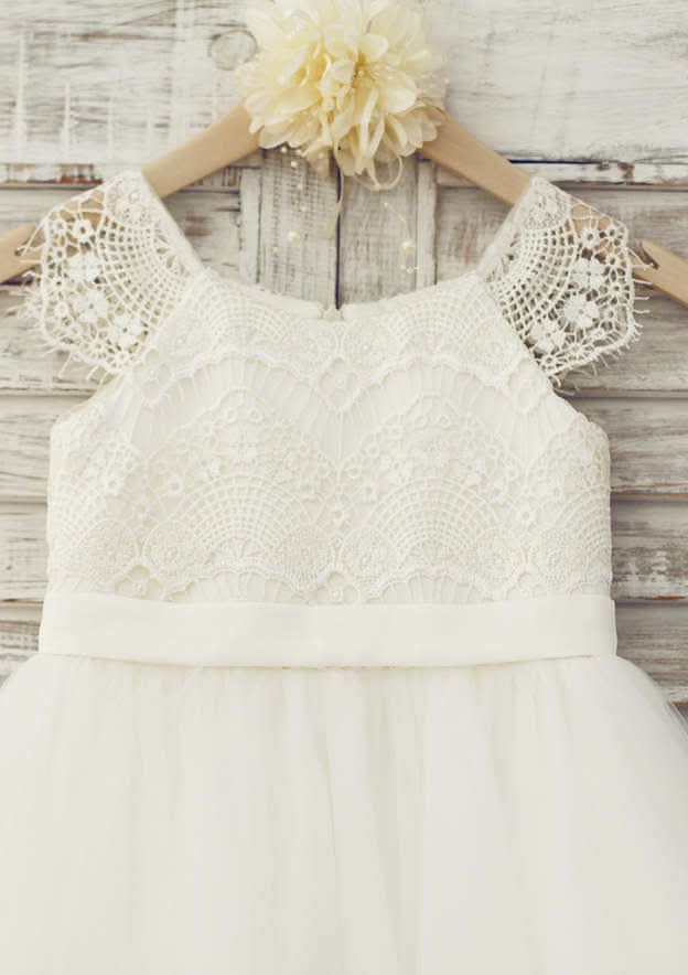 Knee-Length Lace and Tulle Flower Girl Dress with Short Sleeves - A-line/Princess Scoop Neck BM bride