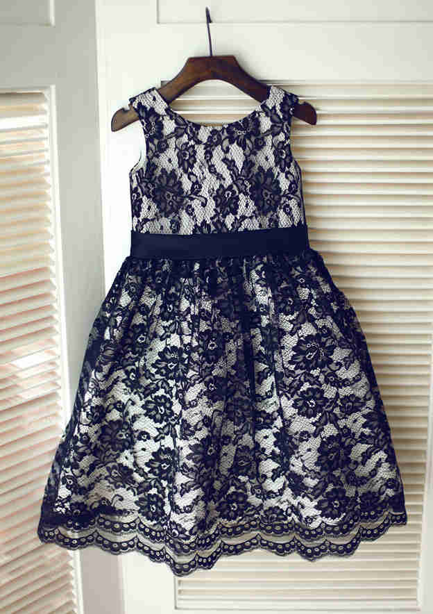 Knee-Length Lace and Tulle Flower Girl Dress with Graceful Lace - A-line/Princess Scoop Neck BM bride