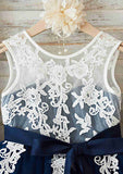 Knee-Length Lace and Tulle Flower Girl Dress with Elegant Sashes - A-line/Princess Scoop Neck BM bride