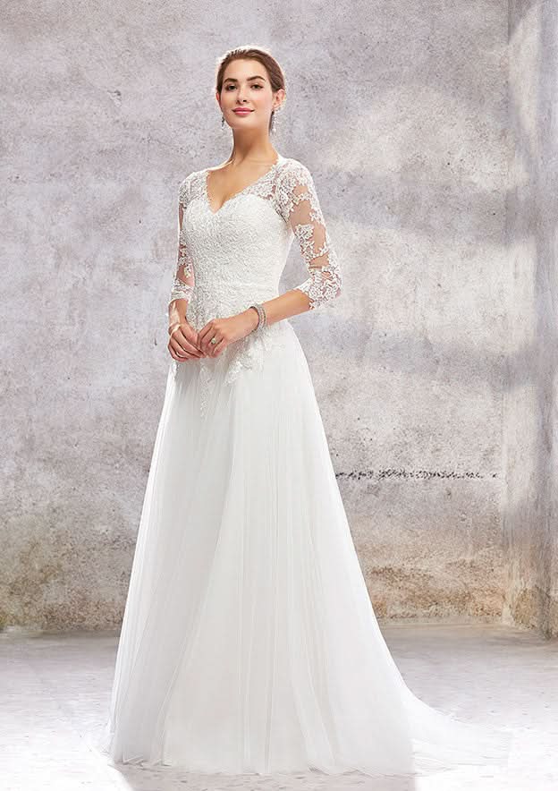 Classic Princess A-Line V-Neck Wedding Dress with 3/4 Sleeves and Sweep Train in Tulle and Lace BM bride
