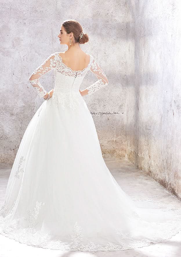 Stunning Ball Gown Princess A-Line Scoop Neck Full Long Sleeve Court Train Lace Tulle Wedding Dress with Beading Sequins BM bride