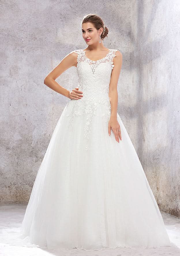 Classic Ball Gown Princess Scoop Neck Sleeveless Court Train Wedding Dress with Lace and Tulle BM bride