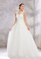 Classic Ball Gown Princess Scoop Neck Sleeveless Court Train Wedding Dress with Lace and Tulle BM bride