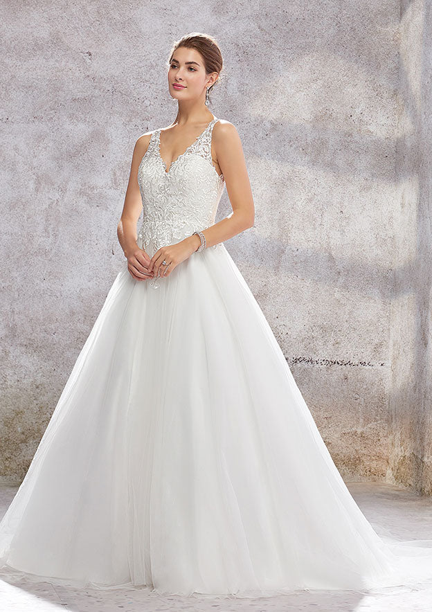 Exquisite Ball Gown Princess Wedding Dress: V-Neck Sleeveless Tulle and Lace with Chapel Train BM bride