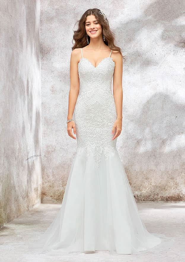 Sophisticated Trumpet/Mermaid Sweetheart Sleeveless Chapel Train Wedding Dress in Lace and Tulle with Dazzling Sequins BM bride