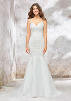 Sophisticated Trumpet/Mermaid Sweetheart Sleeveless Chapel Train Wedding Dress in Lace and Tulle with Dazzling Sequins BM bride