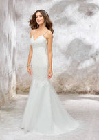 Sophisticated Trumpet/Mermaid Sweetheart Sleeveless Chapel Train Wedding Dress in Lace and Tulle with Dazzling Sequins BM bride