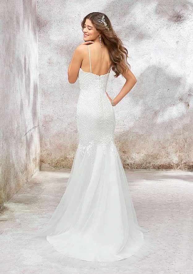Sophisticated Trumpet/Mermaid Sweetheart Sleeveless Chapel Train Wedding Dress in Lace and Tulle with Dazzling Sequins BM bride