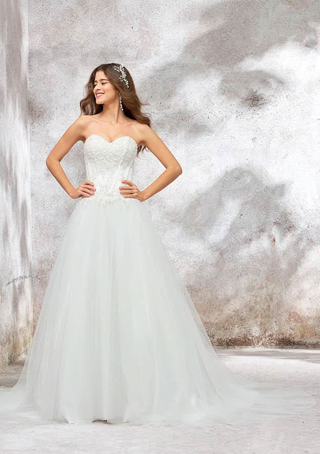 Enchanting Princess Sweetheart Sleeveless Court Train Tulle Wedding Dress with Sequins and Glitter Appliques in Ball Gown Style BM bride