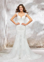 Sophisticated Trumpet/Mermaid Sweetheart Sleeveless Court Train Wedding Dress in Lace and Satin BM bride