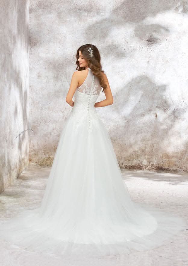 Beautiful Princess A-Line Halter Sleeveless Court Train Lace Tulle Wedding Dress with Applique Sequins BM bride