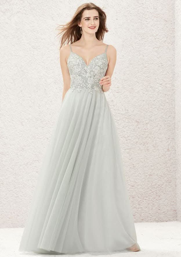 Floor-Length Tulle Bridesmaid Dress, A-Line Style, V-Neck, Sleeveless, Featuring Pleats And Appliqued BM bride