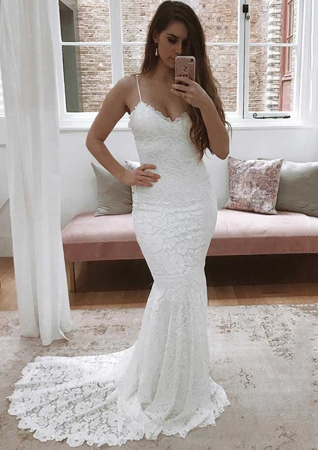Elegant V-Neck Sleeveless Court Train Lace Wedding Dress in Trumpet/Mermaid Silhouette BM bride