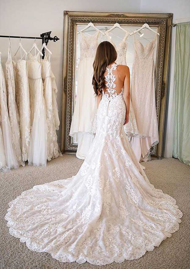 Stunning Trumpet/Mermaid V-Neck Sleeveless Wedding Dress with Chapel Train in Lace BM bride