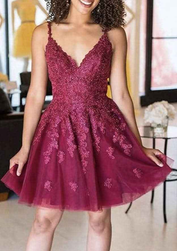 Beautiful A-Line V-Neck Sleeveless Lace Tulle Mini Homecoming Dress With Appliqued Details BM bride