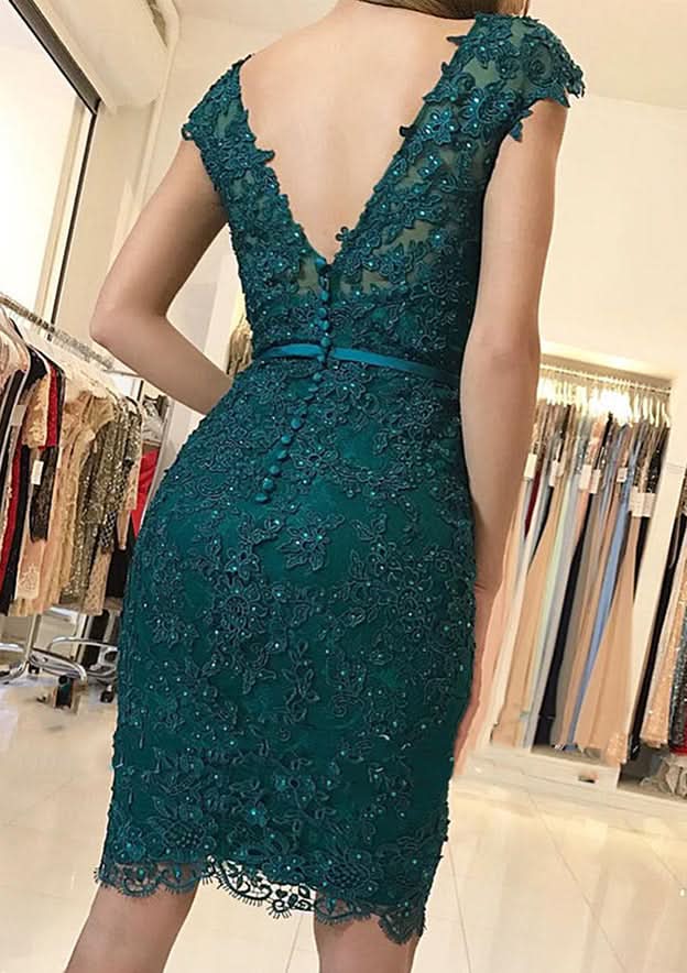 Elegant Sheath/Column V-Neck Sleeveless Lace Knee-Length Homecoming Dress With Beading BM bride