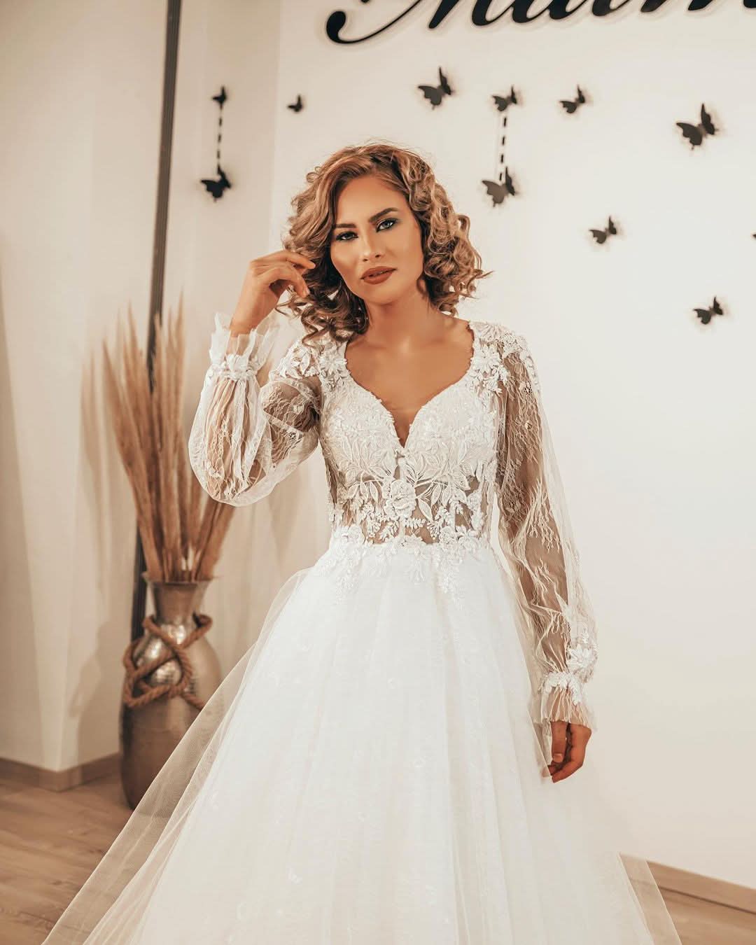 A-Line Sweetheart Long Sleeves Wedding Dress With Lace Appliques Tulle BM bride