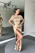 Charming Mermaid Strapless Sleeveless Feathers Prom Dress With High Split
