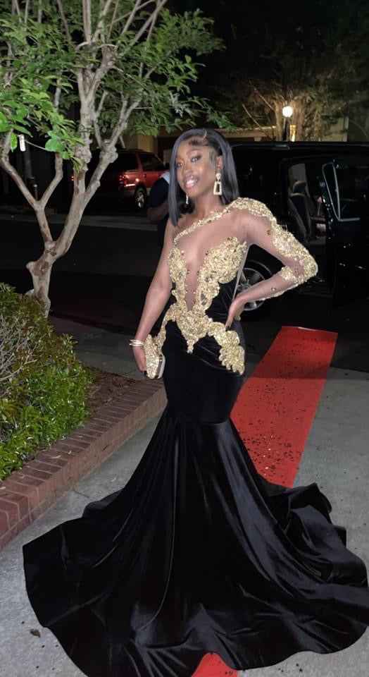 Black Sexy Elegant Embroidery One Shoulder Mermaid Long Prom Dress